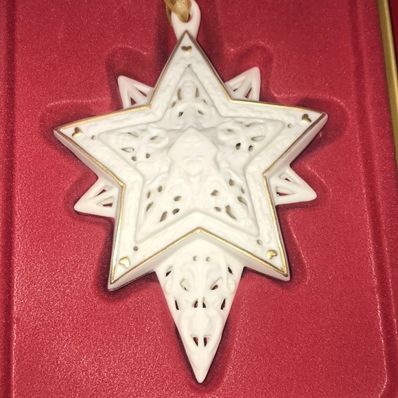2004 Star Ornament - Picture 2 of 2